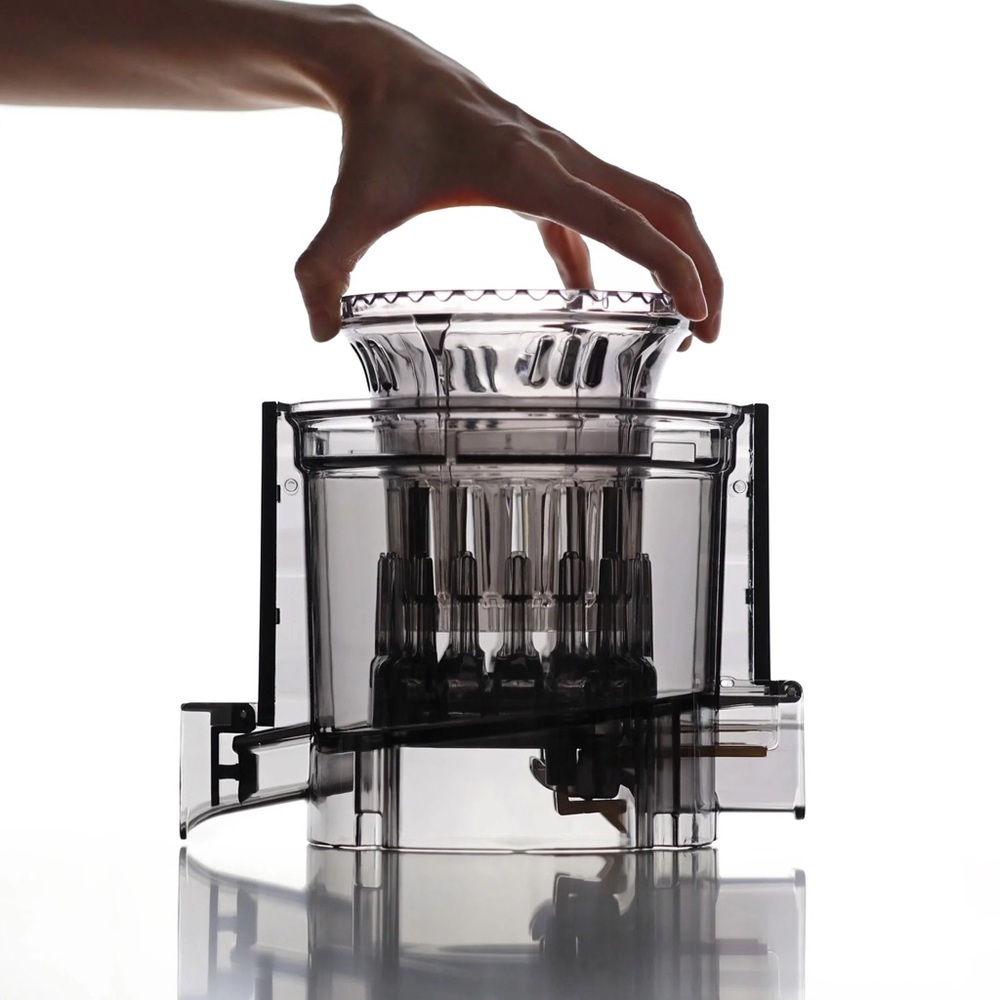 NIB Tribest Slowstar AI Vertical Juicer w/ Automatic Intelligent Optimization - Picture 4 of 6
